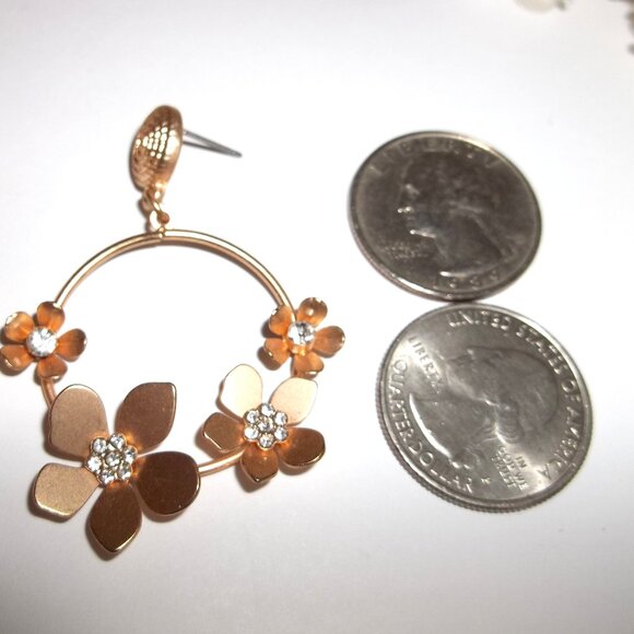 Gold Hoop Earrings with Flowers Sparkly White Faux Diamond Rhinestones Set D158 - Picture 3 of 4